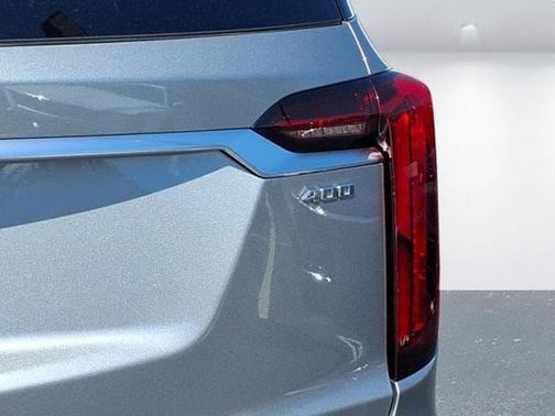 2025 Cadillac XT6 Premium Luxury FWD
