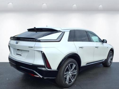2025 Cadillac LYRIQ Luxury w/1SC