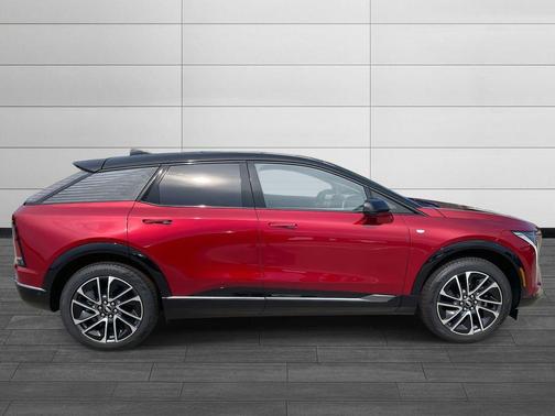 2025 Cadillac OPTIQ Sport 1 AWD