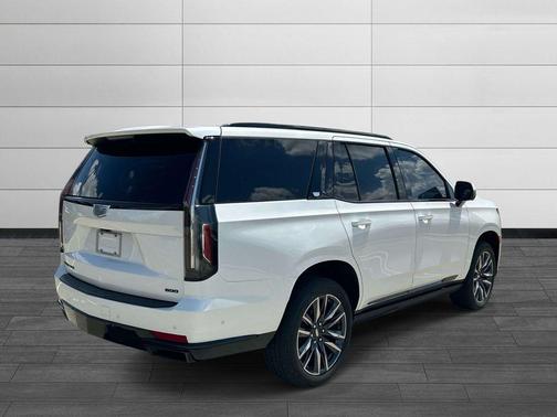 Crystal White Tricoat 2021 Cadillac Escalade Sport
