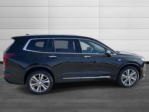 2025 Cadillac XT6 Premium Luxury AWD