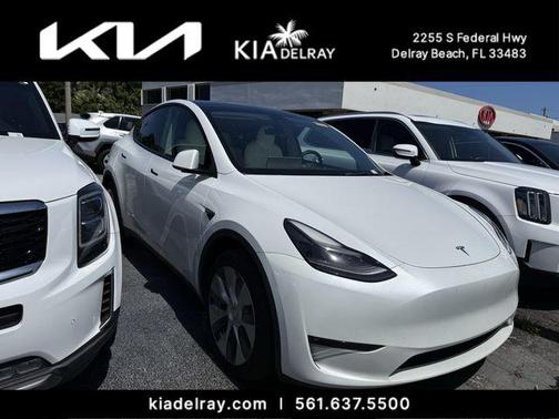 Pearl White Multi-Coat 2023 Tesla Model Y Long Range Dual Motor All-Wheel Drive