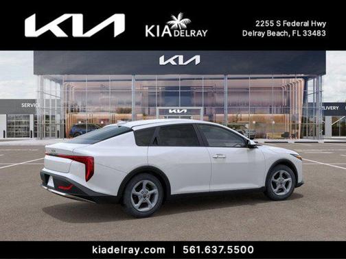 2025 Kia K4 LXS