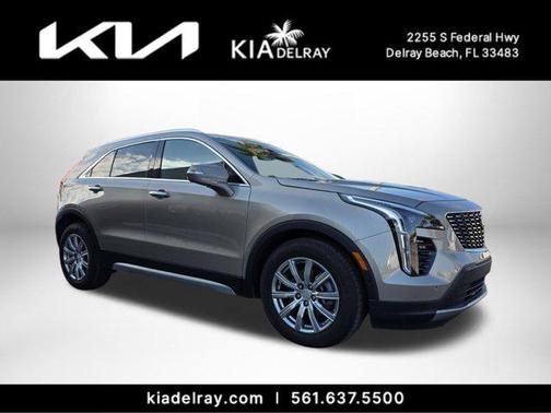 2022 Cadillac XT4 Premium Luxury