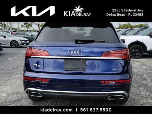 Navarra Blue Metallic 2024 Audi Q5 45 S line Premium