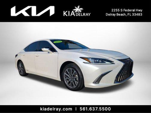 2022 Lexus ES 300h Base