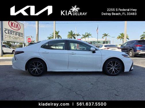 2021 Toyota Camry SE