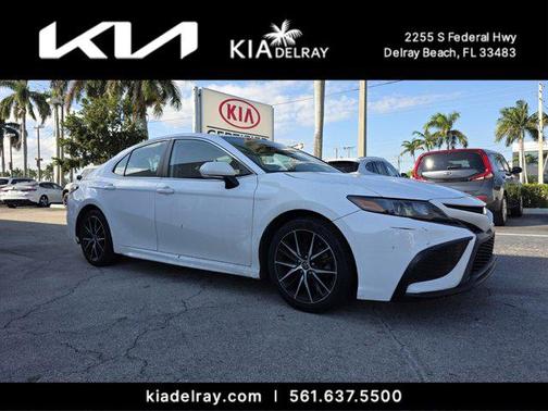 2021 Toyota Camry SE