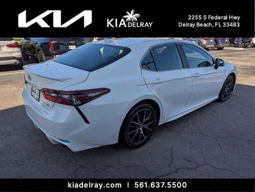 2021 Toyota Camry SE