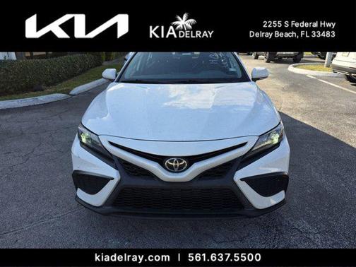 2021 Toyota Camry SE