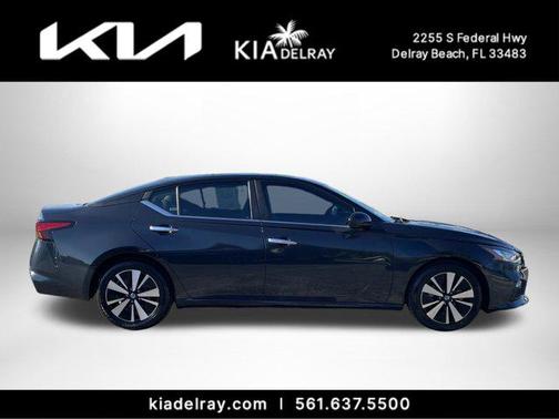 2022 Nissan Altima 2.5 SV