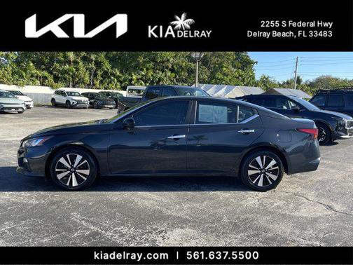 2022 Nissan Altima 2.5 SV