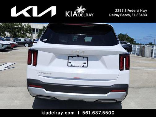 Glacial White Pearl 2026 Kia Sorento LX