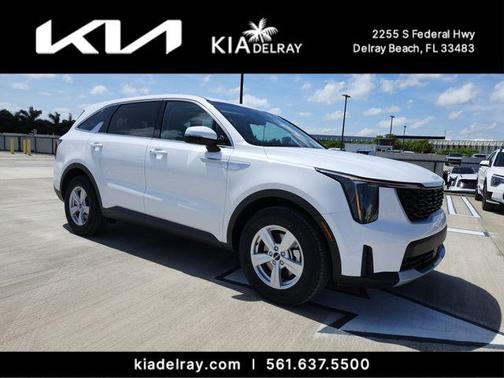 Glacial White Pearl 2026 Kia Sorento LX