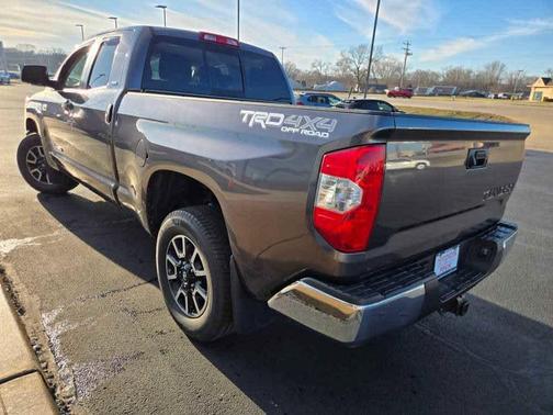 2017 Toyota Tundra SR5