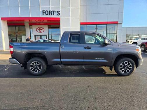 2017 Toyota Tundra SR5