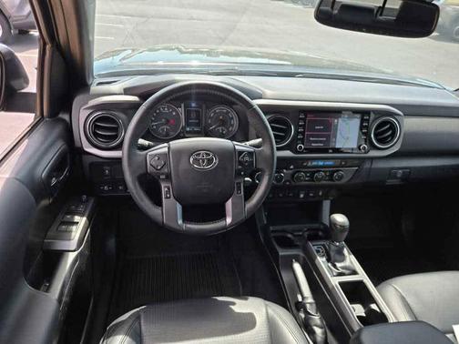 Midnight Black Metallic 2022 Toyota Tacoma TRD Off Road