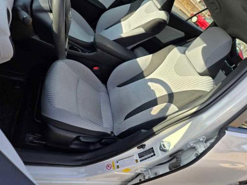 2016 Toyota Prius Two