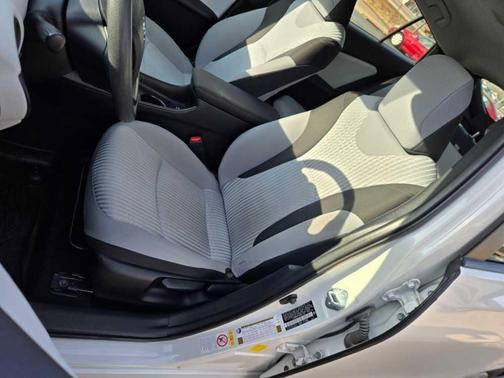 2016 Toyota Prius Two