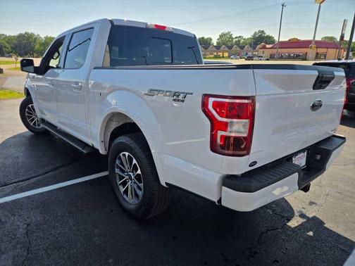 Oxford White 2019 Ford F-150 XLT