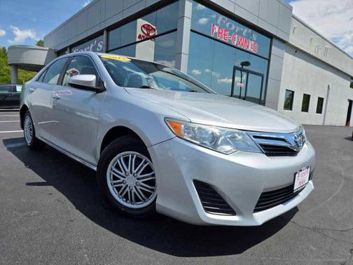 Classic Silver Metallic 2012 Toyota Camry LE