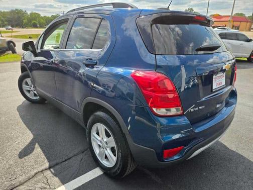 Pacific Blue Metallic 2020 Chevrolet Trax LT