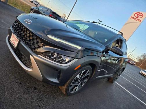 2022 Hyundai KONA Limited