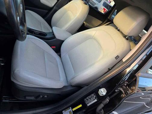 2022 Hyundai KONA Limited