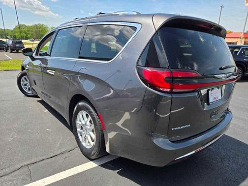 Granite Crystal Metallic Clearcoat 2021 Chrysler Pacifica Touring L