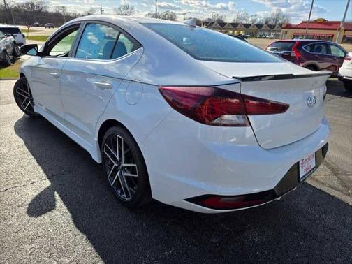 2020 Hyundai ELANTRA Sport