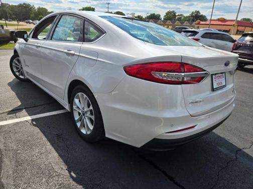 White Platinum Metallic Tri-Coat 2019 Ford Fusion Hybrid SE