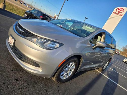 2017 Chrysler Pacifica Touring