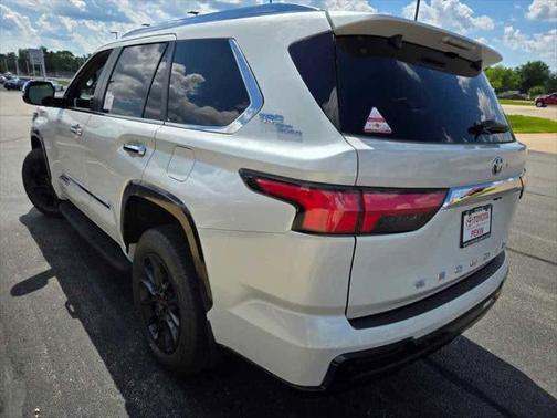 2025 Toyota Sequoia Base