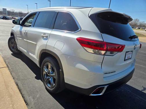 2017 Toyota Highlander Limited Platinum
