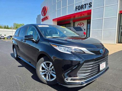 2023 Toyota Sienna Limited