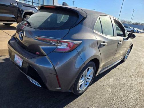 Magnetic Gray Metallic/Midnight Black Metallic 2022 Toyota Corolla SE