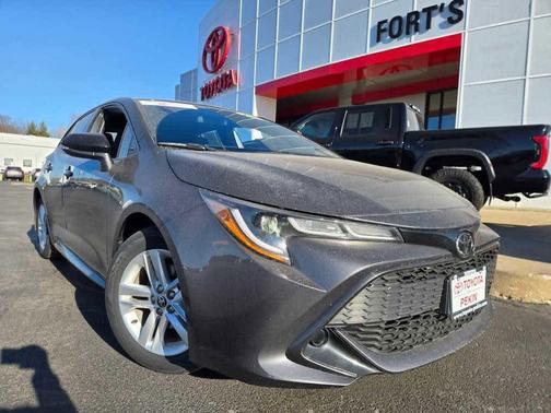 Magnetic Gray Metallic/Midnight Black Metallic 2022 Toyota Corolla SE