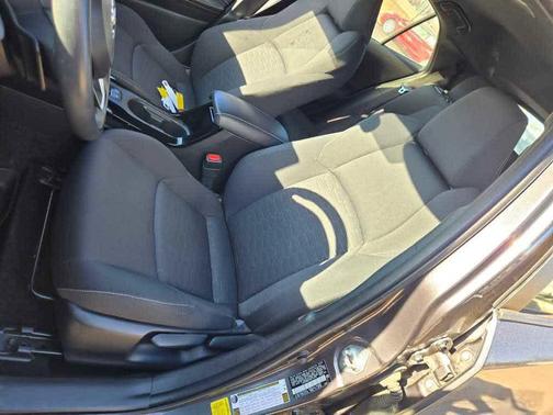 Magnetic Gray Metallic/Midnight Black Metallic 2022 Toyota Corolla SE