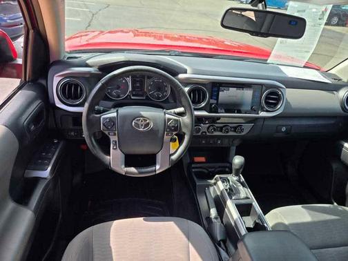 2016 Toyota Tacoma SR5