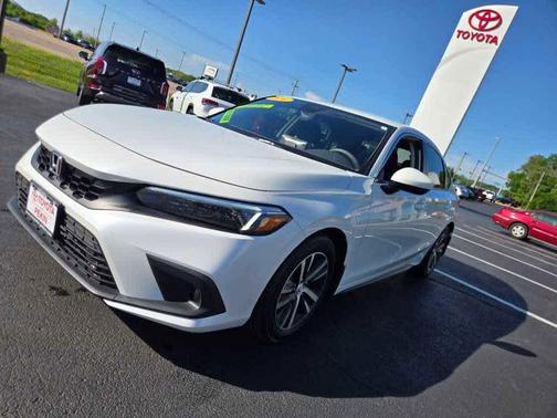 Platinum White Pearl 2024 Honda Civic LX