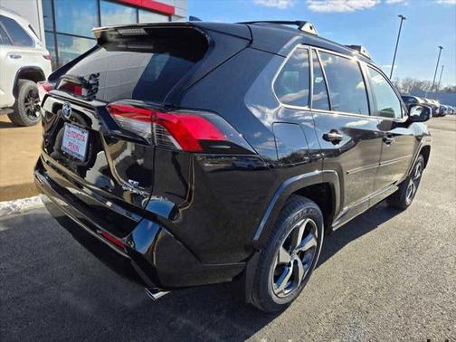 2025 Toyota RAV4 Hybrid SE