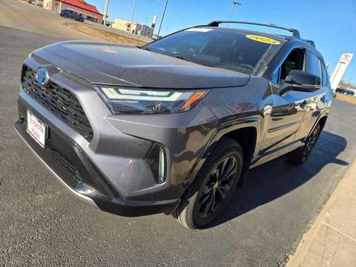 2023 Toyota RAV4 Hybrid SE