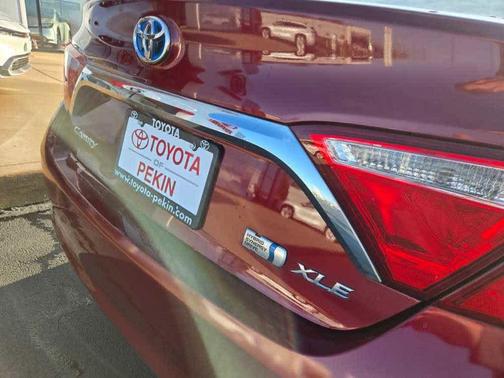 2017 Toyota Camry Hybrid XLE