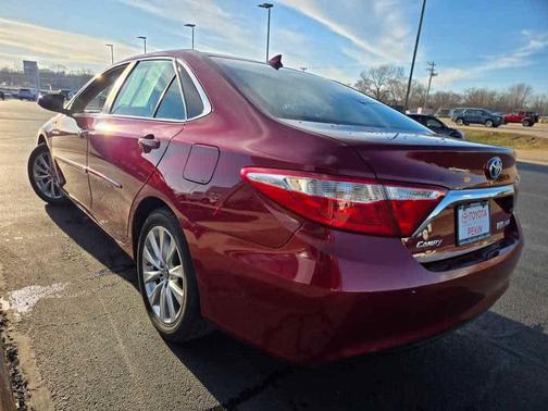 2017 Toyota Camry Hybrid XLE