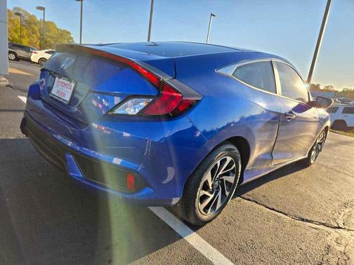 2017 Honda Civic LX-P