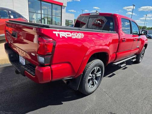 Barcelona Red Metallic 2018 Toyota Tacoma TRD Sport