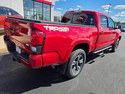Barcelona Red Metallic 2018 Toyota Tacoma TRD Sport