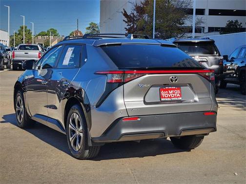 2024 Toyota bZ4X XLE
