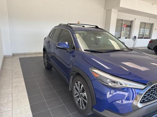 2024 Toyota Corolla Cross XLE