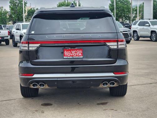 INFINITE BLACK MET CC 2025 Lincoln Aviator Black Label AWD